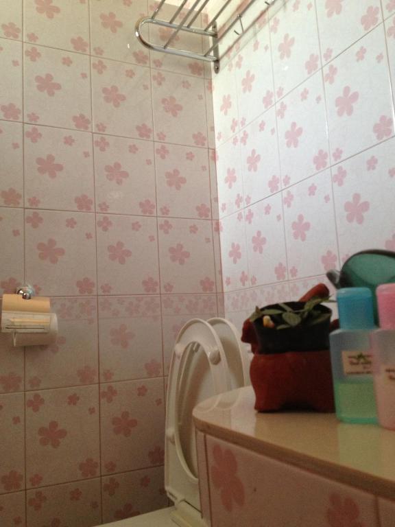 Chok-Wasana Guest House Mae Sariang Oda fotoğraf