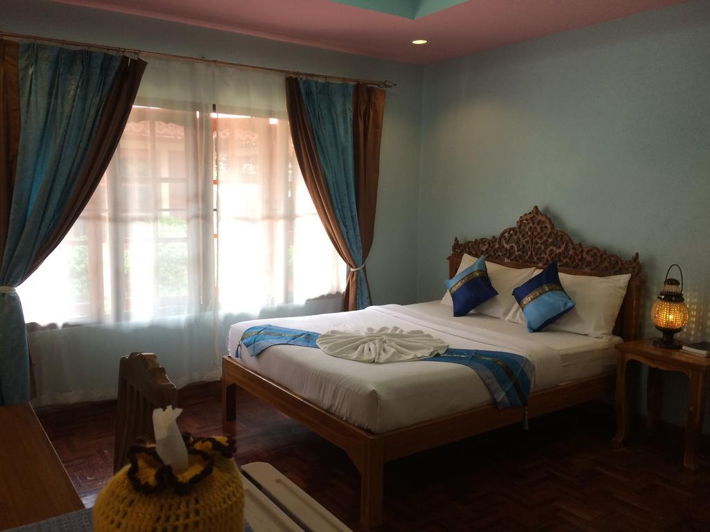 Chok-Wasana Guest House Mae Sariang Dış mekan fotoğraf