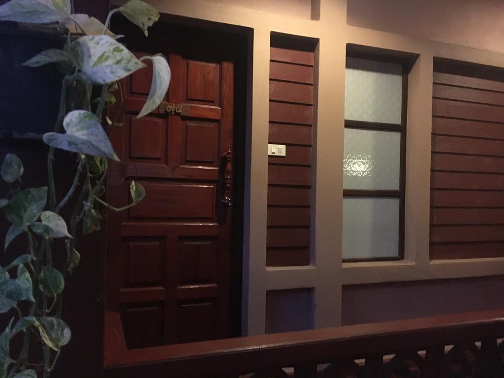 Chok-Wasana Guest House Mae Sariang Dış mekan fotoğraf