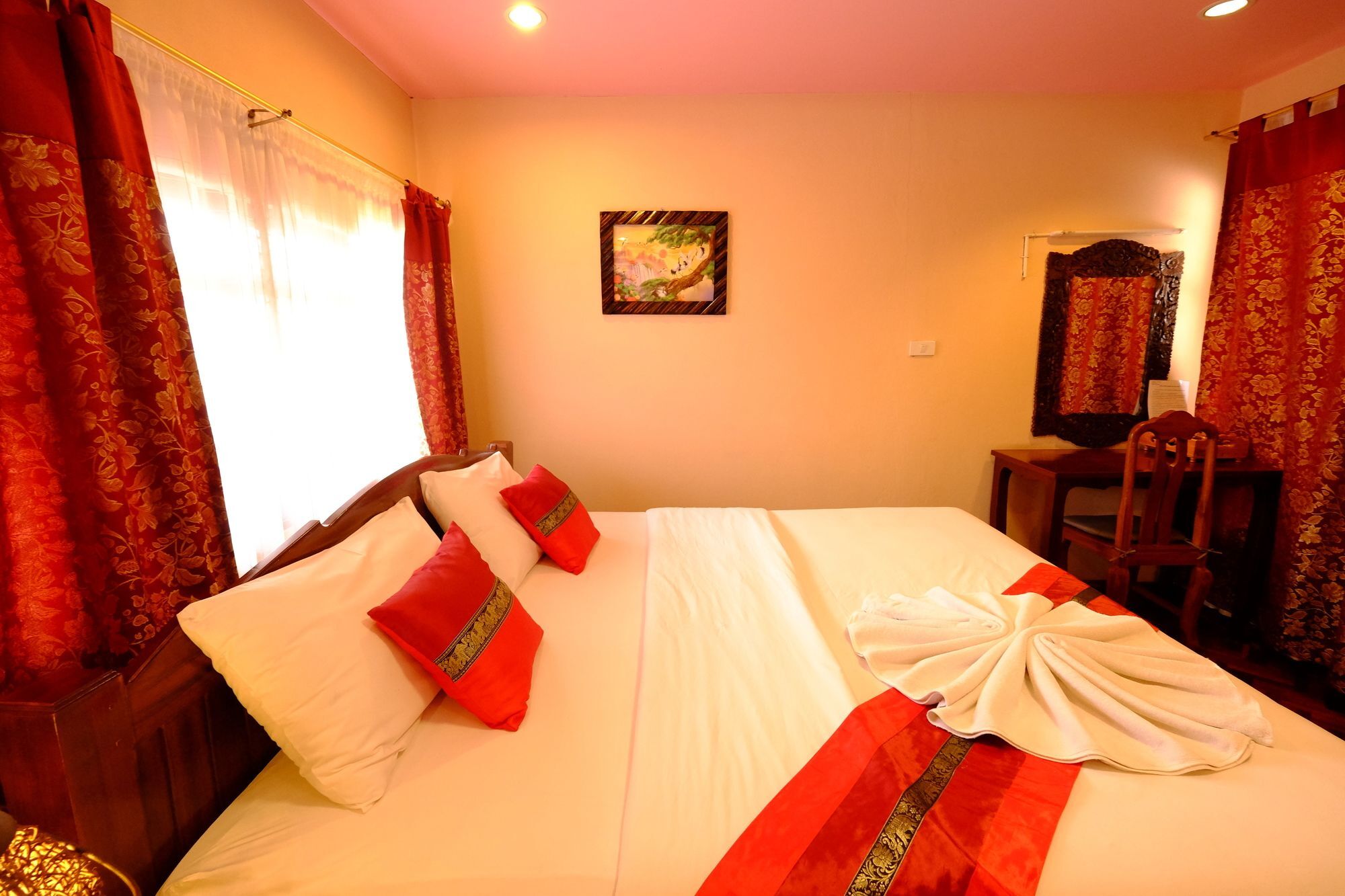 Chok-Wasana Guest House Mae Sariang Dış mekan fotoğraf